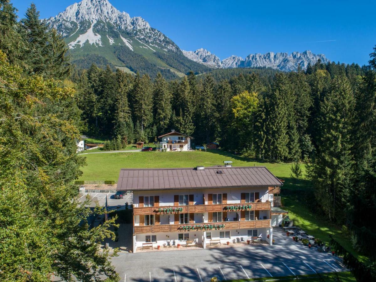 Pension Und Appartements Hartkaiser Ellmau Exterior foto